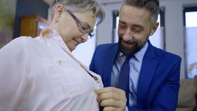 Старая толстая Бабушка трахается с мужиком
